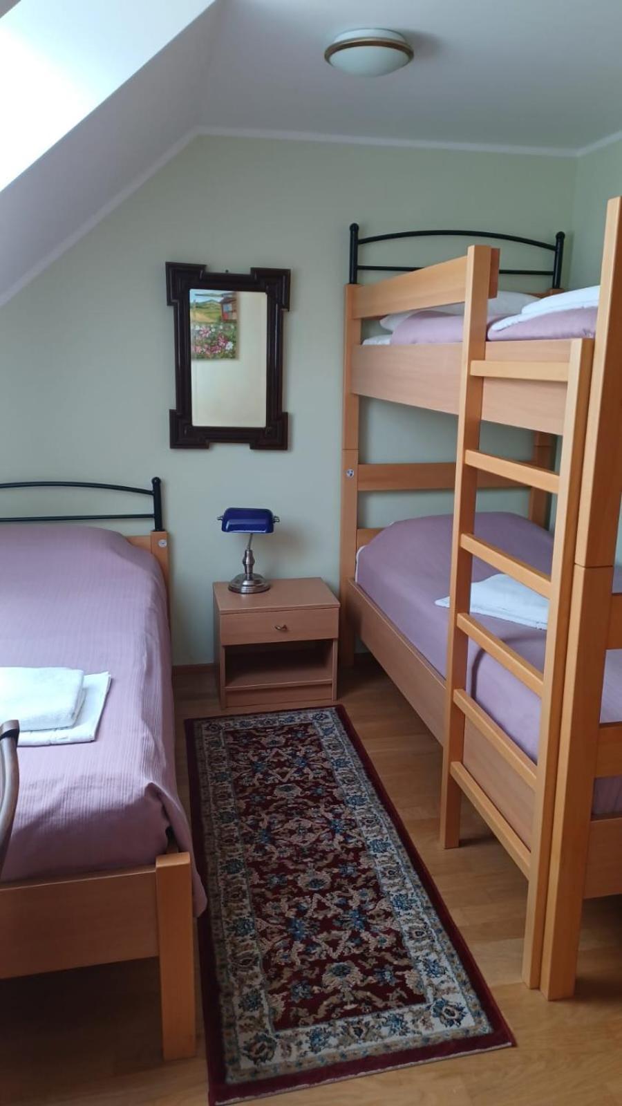 Hostel Strug Makole Екстер'єр фото